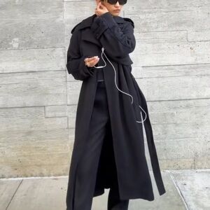 SKIMS Fleece Trench Coat in Black S